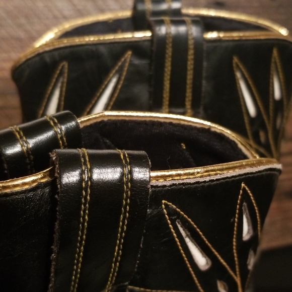 Vintage Black and Gold Cowgirl boots - Picture 3 of 8